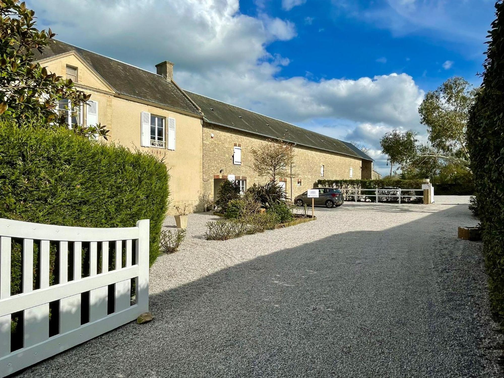 Les Chambres D'Omaha Beach Etablissement Avec Deux Chambres D'Hotes, Petit-Dejeuner Compris Fait-Maison Et Produits Locaux Vierville-sur-Mer Exteriör bild